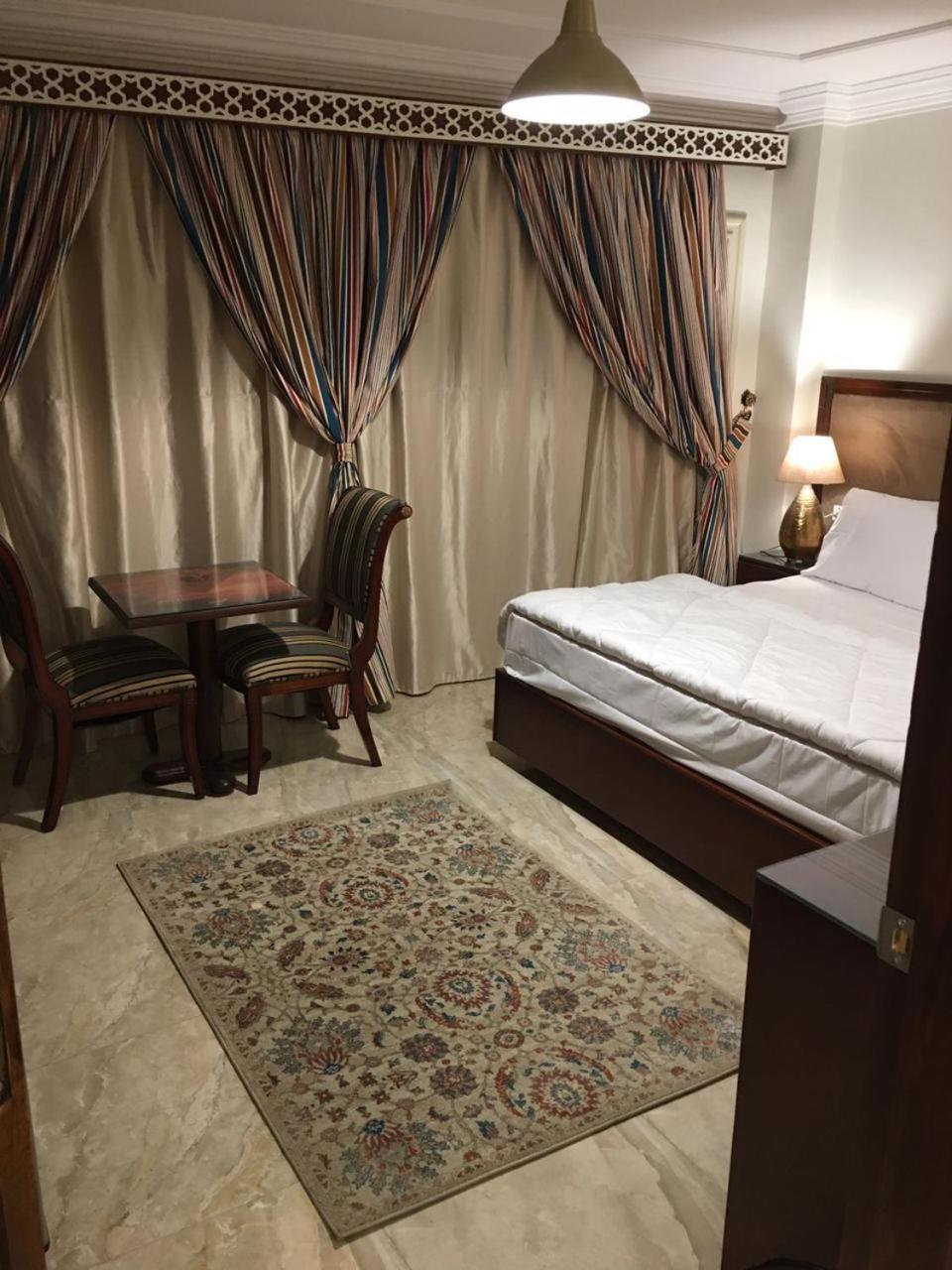 El Aida Pyramids View Hotel Kafret el-Gabal Exteriör bild