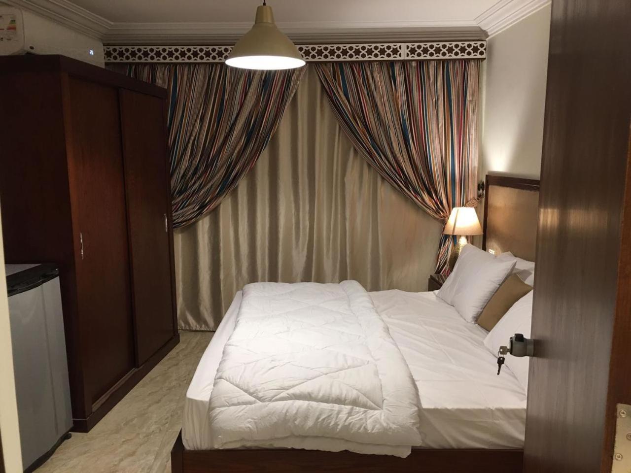 El Aida Pyramids View Hotel Kafret el-Gabal Exteriör bild