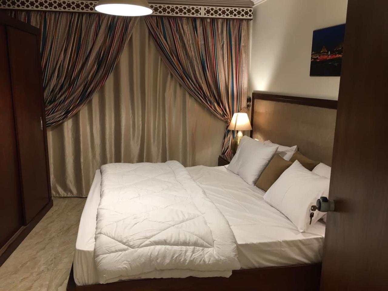 El Aida Pyramids View Hotel Kafret el-Gabal Exteriör bild