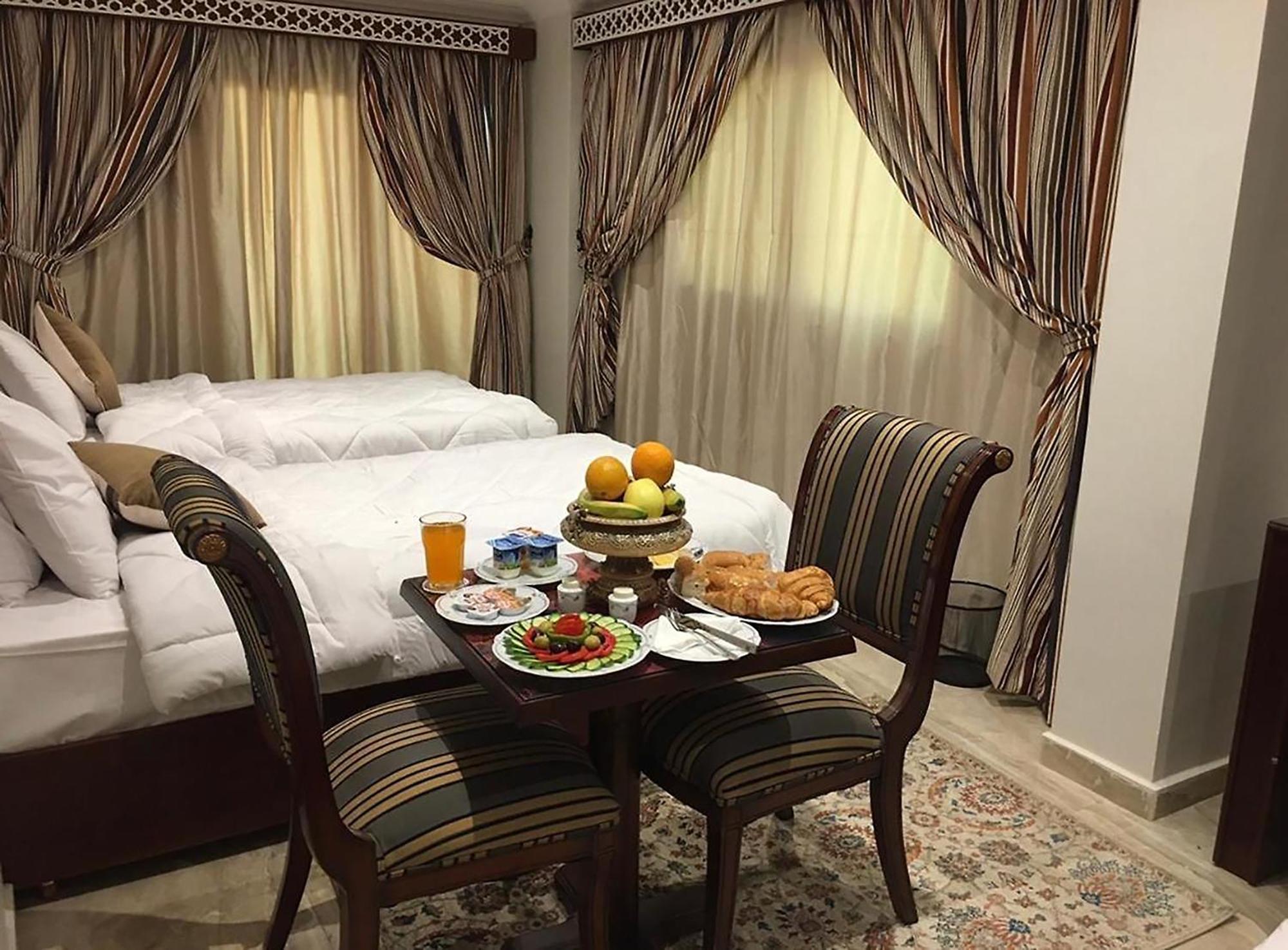 El Aida Pyramids View Hotel Kafret el-Gabal Exteriör bild